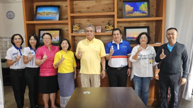 นครสวรรค์ : สำนักงานคุมประพฤติ เข้าพบนายก อบจ. ในโอกาสเชิญเป็นที่ปรึกษา ชมรม TO BE NUMBER ONE