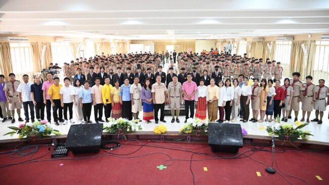 อุทัยธานี : ทำบุญ ตักบาตรข้าวสารอาหารแห้ง ในวันครบรอบวันคล้ายวันสถาปนาวิทยาลัยเทคนิคฯ