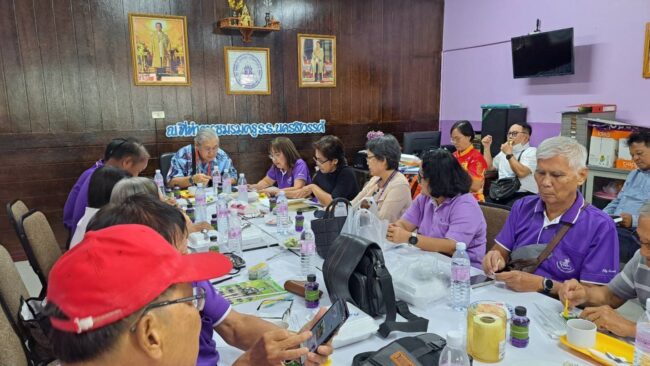 นครสวรรค์ : ชมรมครู โรงเรียนนครสวรรค์ ได้ประธานและคณะกรรมการชุดใหม่พร้อมร่วมงาน “ราตรีม่วงขาว”