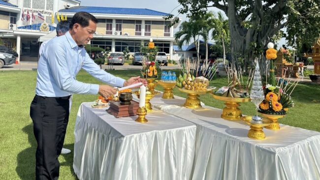 ราชบุรี : สหกรณ์โคนมหนองโพฯ จำกัด ในพระบรมราชูปถัมภ์ ทำพิธีบวงสรวงสถานที่ตั้งพระบรมราชานุสาวรีย์พระบาทสมเด็จพระเจ้าอยู่หัวฯ รัชกาลที่ 9