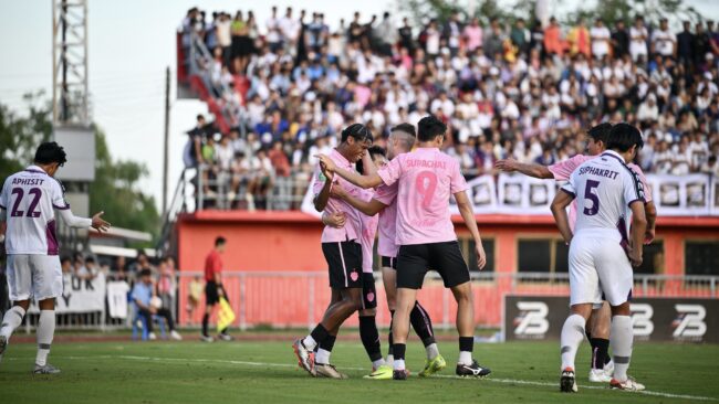 BRUTD NEWS : ปราสาทสายฟ้า ไม่พลาดบุกฟาด กระรอกขาวจ้าวสนาม 4-0 ฉลุ่ยสู่ 32 ทีม ช้าง เอฟเอ คัพ