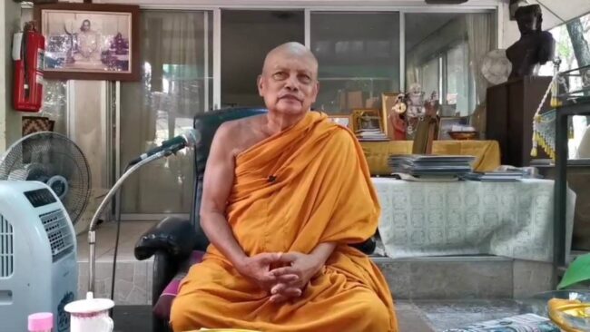 นนทบุรี : พระพยอมฝากถึงพระครูปลัดธีระปีนเสาไฟ ทำตัวเว่อร์ มีแต่ราคาคุย ศาสนาไม่จำเป็นต้องใช้เงิน