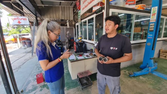 นนทบุรี : เจ้าของอู่เซ็งถูกโจรขโมยเหล็กลองขาลิฟกลางวันแสกๆ โพสต์ตามหาโจรลัดของที่อู่