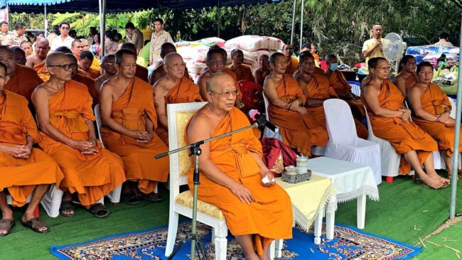 ลพบุรี : เจ้าคณะภาค 3 มอบบ้านตามโครงการสังฆประชานุเคราะห์ฯ เพื่อช่วยเหลือและยกระดับความเป็นอยู่แก่ผู้ยากไร้