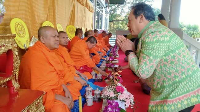 นครสวรรค์ : สภาวัฒนธรรมและสำนักงานวัฒนธรรมจังหวัด ทำบุญขึ้นปีใหม่ 2568 เพื่อความเป็นสิริมงคล