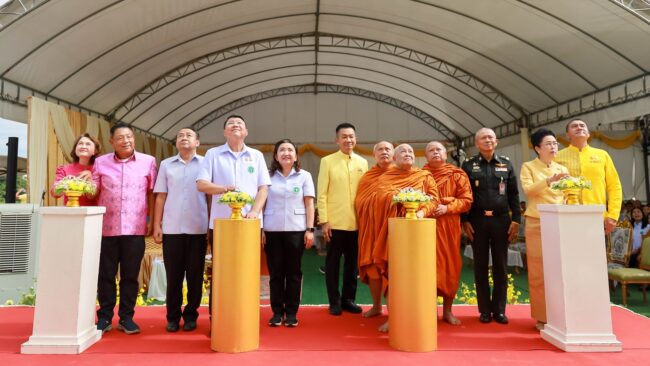 นครสวรรค์ : เลขานุการรัฐมนตรีว่าการกระทรวงสาธารณสุข เปิดอาคารพระเทพมงคลโสภณ (โสภณ อุทัยธรรม)