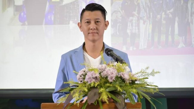 ราชบุรี : นายกเทศมนตรี เป็นประธานในพิธีมอบประกาศนียบัตรให้กับนักเรียนโรงเรียนรัสเซียบัลเลย์ ประจำปีการศึกษา 2567