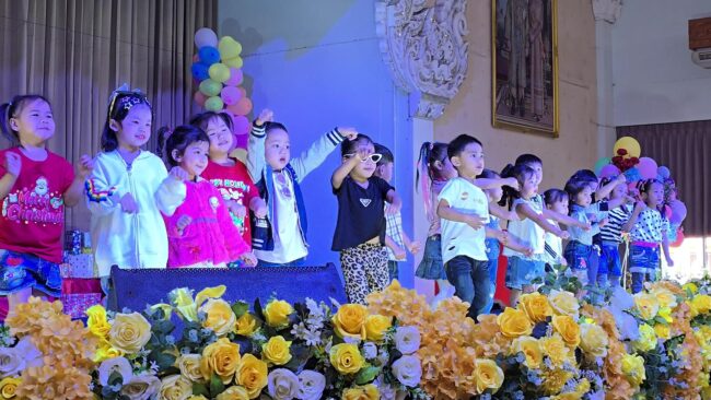 ลพบุรี : เทศบาลเมืองเขาสามยอด จัดงานวันเด็กแห่งชาติ ประจำปี 2568 เน้นสาระการเรียนรู้ ควบคู่กับ สนุกสนาน