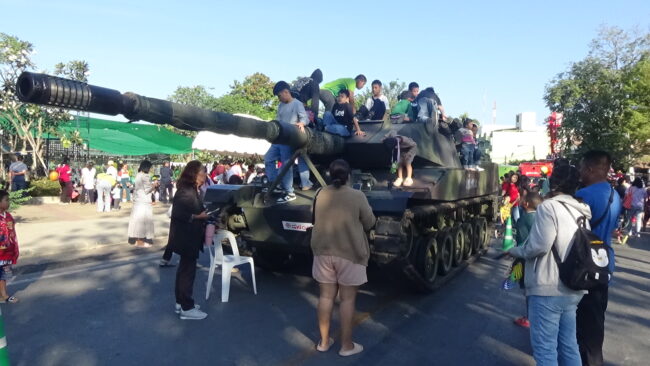 พิษณุโลก : หลายหน่วยงานคึกคัก วันเด็กแห่งชาติ ท่ามกลางอากาศหนาว 18 องศา