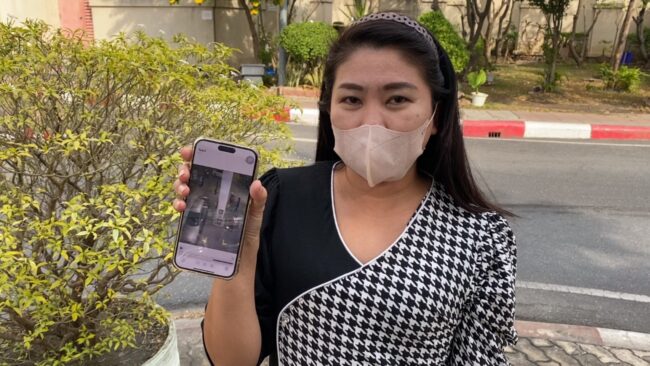 นนทบุรี : ศาลคัดค้านการประกันตัว 2 ผู้ต้องหาแทงไรเดอร์ดับ ขณะแม่เผยคลิปโต้แย้งคำให้การ ลูกชายไม่ใช่ฝ่ายหาเรื่อง
