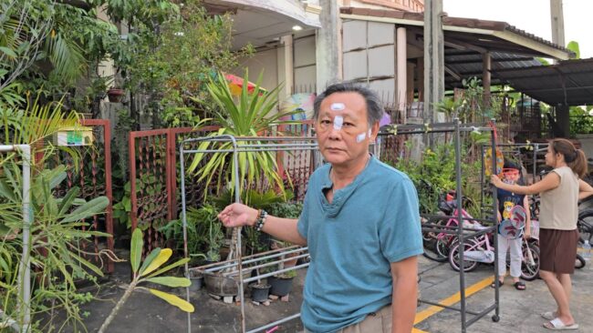 นนทบุรี : หนุ่มรถตู้หัวร้อนทำร้ายลุงหัวแตกเย็บกว่า 20 เข็ม เหตุแค่เตือนส่งเสียงดัง