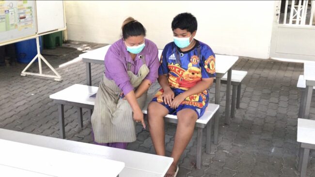นนทบุรี : แม่โพสต์ลูกชายวัย 13 ถูก จยย. เฉี่ยวเท้าบวม แล้วขับหนี วอนคู่กรณีรับผิดชอบค่ารักษาพยาบาล