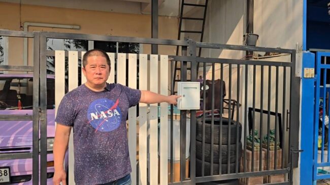 นนทบุรี : เจ้าของอู่ถูกชายอ้างเป็น ตร. บุกทวงรถคืนถึงบ้าน หลังนำมาซ่อมไม่จ่ายเงิน