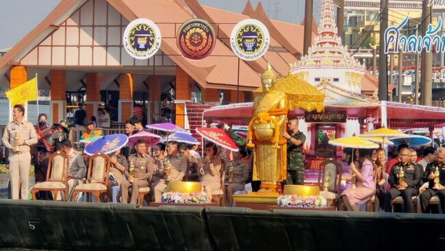 ราชบุรี : มณฑลทหารบกที่ 16 โดยสำนักงานสงเคราะห์ทหารผ่านศึกฯ จัดพิธีวางพวงมาลา วันทหารผ่านศึก 2568