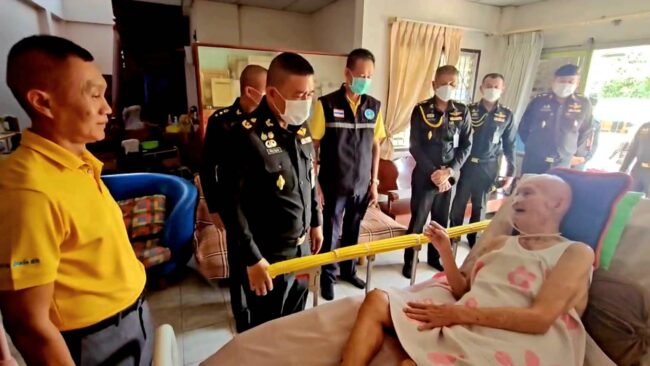ลพบุรี : ผู้บัญชาการศูนย์การทหารปืนใหญ่ เยี่ยมบำรุงขวัญครอบครัวทหารผ่านศึก เนื่องในสัปดาห์วันทหารผ่านศึก ประจำปี 2568