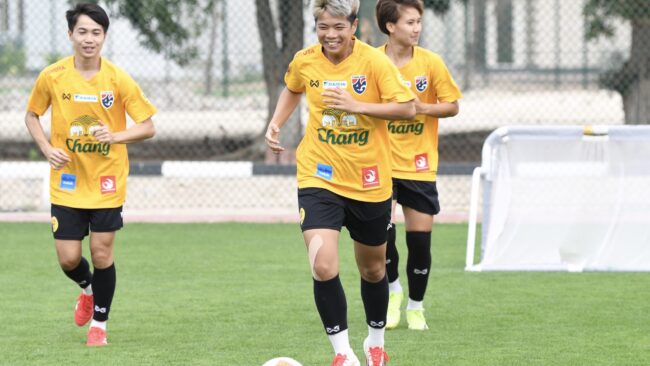 ฟุตบอลหญิงไทย เตรียมวัด อุซเบฯ