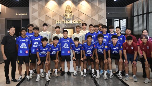 ให้โอวาทและให้กำลังใจ