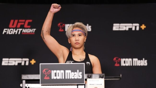 โลมา ได้ฤกษ์คัมแบ็ค ฟัด การ์เนลอสซี สาวบราซิล ศึก UFC FIGHT NIGHT อาทิตย์ที่ 6 เม.ย.นี้
