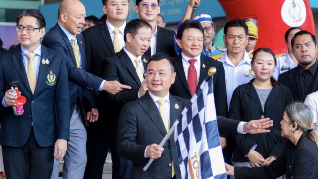4 หน่วยงามจับมือส่งมอบอุปกรณ์มวยให้ 407 ค่ายมวยไทย