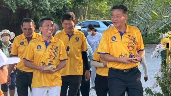 นครสวรรค์ : บรรยากาศคึกคัก ทีมพัฒนาบ้านเมืองลงพื้นที่พบปะพี่น้องประชาชน ขอบคุณเสียงสนับสนุนล้นหลาม