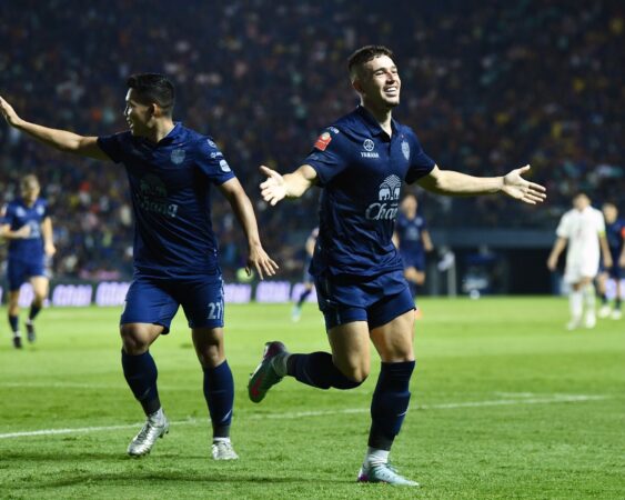 BRUTD NEWS : ปราสาทสายฟ้า ถลุง พญาไก่ชน ส่งท้าย 7-0 ผงาดครองบัลลังก์ไทยลีก สมัยที่ 10