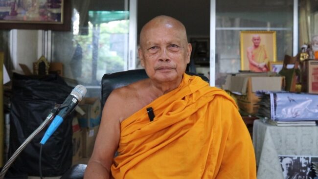 นนทบุรี : พระพยอมติงพระเณรตอกเสาเข็มในกุฎิเป็นคนอุบาทไม่มีสมณะสัญญา
