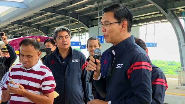 ลพบุรี : ผู้ว่าการรถไฟแห่งประเทศไทย (รฟท.) นำสื่อมวลชน เยี่ยมชมความพร้อมการเปิดเดินรถทางคู่สายเหนือ ช่วงลพบุรี-ปากน้ำโพ