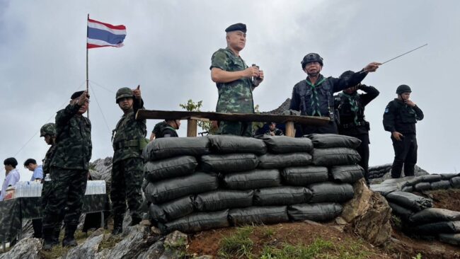 แม่ทัพภาคที่ 3 ตรวจเยี่ยมหน่วยในพื้นที่กองกำลังผาเมือง