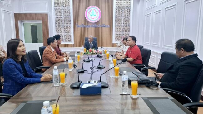 อุดรธานี : ผู้ตรวจกระทรวง ศธ. ลงพื้นที่โรงเรียนอุดรพิชัยรักษ์ฯ ตรวจติดตามความพร้อมก่อนเปิดภาคเรียน ปีการศึกษา 2568