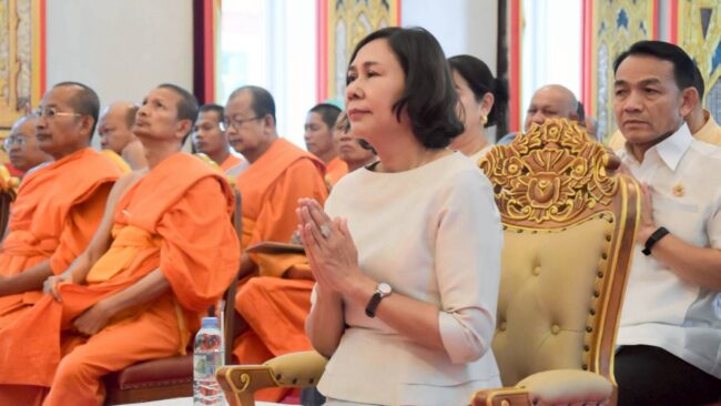 นครสวรรค์ : ผู้ว่า ประธานพิธีสวดเจริญพระพุทธมนต์ถวายพระพรชัยมงคลแด่พระบาทสมเด็จพระเจ้าอยู่หัว และพระบรมวงศานุวงศ์ ประจำปี 2568