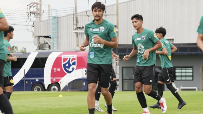 ทีมชาติไทย U23 ซ้อมต่อเนื่องเช้า-เย็น, พงศกร รับการแข่งขันภายในทีมสูง