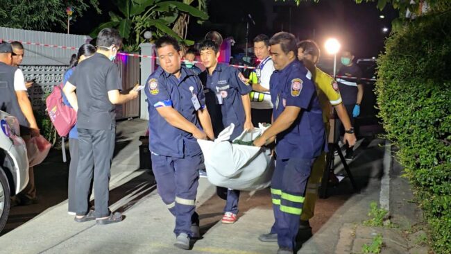 นนทบุรี : หนุ่มแบงค์ถูกเพื่อนรักขับรถชนรัวยิงกว่า 10 นัดดับ สาเหตุเตือนเรื่องมีกิ๊ก