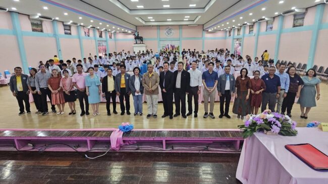 นครสวรรค์ : นายก อบจ. เปิดโครงการพัฒนาทักษะภาษาอังกฤษ รุ่น 1