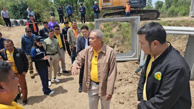 ตามงานวางท่อลอดเหลี่ยม