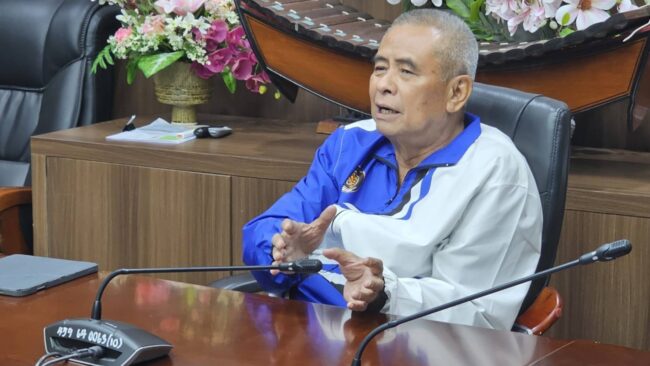 นครสวรรค์ : นายก อบจ. ประชุมสั่งการ ฝ่ายสำรวจ กองช่าง เร่งสำรวจข้อมูล ถนน คลอง ที่เกิดปัญหาน้ำท่วม 