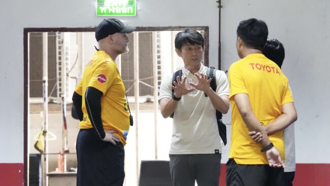 อิชิอิ ร่วมชม! ทีมชาติไทย U17 ชุดแรก ลงซ้อมครั้งสุดท้าย วัด 11-11