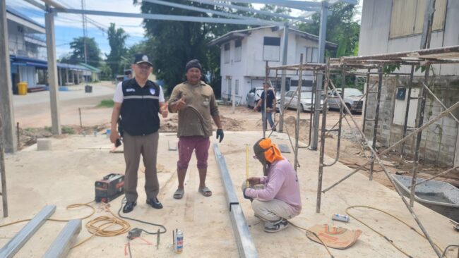 อุทัยธานี : ตำรวจทัพทันลุยสร้างศูนย์บริการประชาชน แม้วันหยุดราชการ – ปรับปรุงพื้นที่ เสริมศรัทธาให้ประชาชน