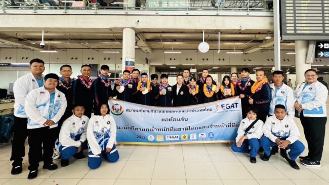 ฮีโร่รุ่นเล็ก กลับบ้าน