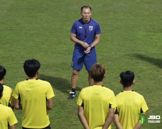 JBO กีฬา ชวนแฟนลูกหนังเชียร์ นักเตะไทยคว้าแชมป์อาเซียน