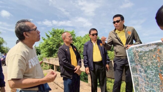 วุฒิสภาลงพื้นที่แก้ปัญหาที่ดินป่าไม้ทับที่ทำกิน ชาวสากเหล็กเฮ!
