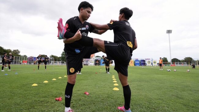 ทีมชาติไทย ซ้อมต่อเนื่อง เตรียมลุยศึกคิงส์คัพ, “ฐิติพันธ์-สุภโชค” เชื่อทุกคนพร้อมโชว์ศักยภาพเต็มที่เพื่อโอกาสลงสนาม