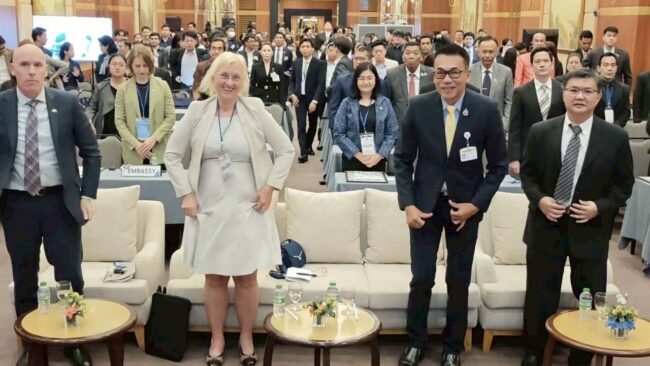 สว.’ชีวะภาพ’ ชวนคนไทยสู้โลกร้อน นำร่อง ‘ผ้าป่าคาร์บอนเครดิต’ ก้าวแรกสู่ความหวังเพื่อโลกที่ยั่งยืน
