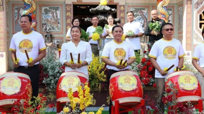 กินเจศาลเจ้าหน้าผา