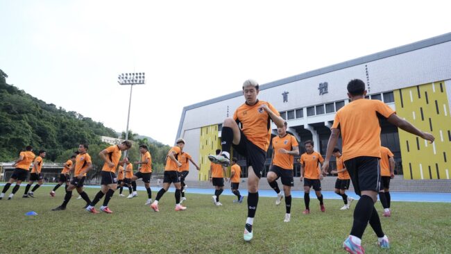 ทีมชาติไทย ชุดใหญ่ ซ้อมครั้งแรกที่ ไชนีส ไทเป “วรชิต-ศุภนันท์“ ตั้งเป้าชนะพร้อมตุนลูกได้เสีย