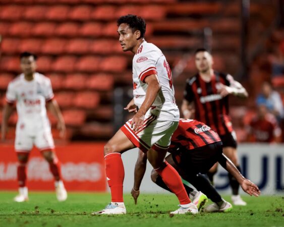 ไร้สกอร์ แข้งเทพ บุกเสมอ เมืองทอง ยูไนเต็ด 0-0
