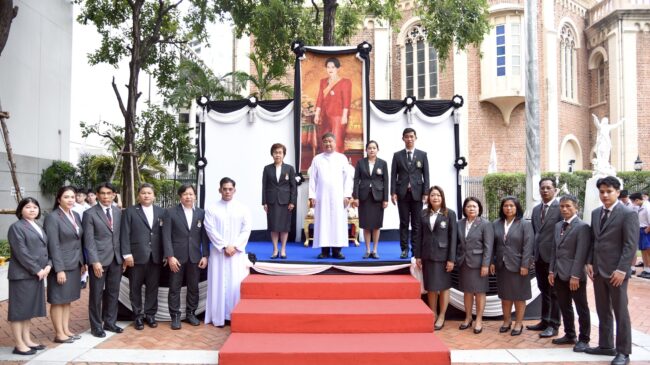 จตุรมิตรสามัคคี ถวายความอาลัย สมเด็จพระนางเจ้าสิริกิติ์ พระบรมราชินีนาถ พระบรมราชชนนีพันปีหลวง