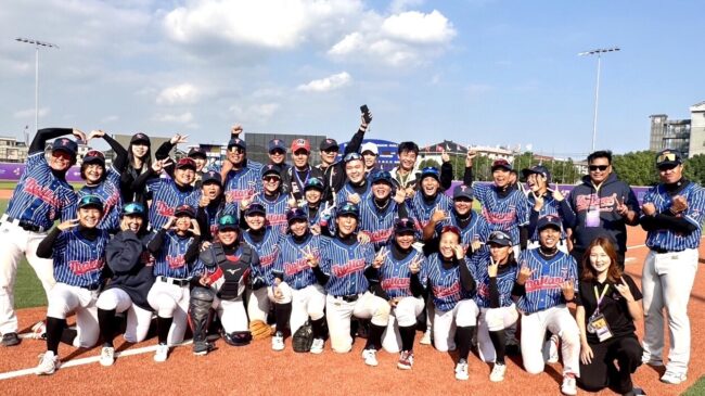 พลิกฟอร์มเฉียบ! เบสบอลสาวไทย แซงชนะ อินเดีย 6-3 ศึกเอเชีย