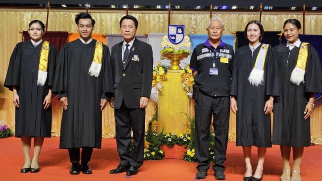 ม.รัตนบัณฑิต จัดพิธีประสาทปริญญาบัตร นักกีฬาทีมชาติไทย ตบเท้าเข้ารับคับคั่ง