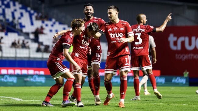 แข้งเทพเปิดบ้าน ทรู บีจี สเตเดี้ยม ถล่ม พีที ประจวบ เอฟซี 4-1