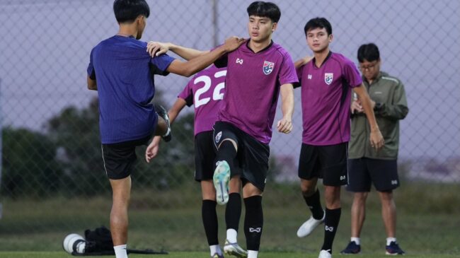 ทีมชาติไทย U17 ซ้อมก่อนพบ คูเวต, “ศักรนันทน์” กำชับทีมคว้าชัยเกมสำคัญเพื่อเข้ารอบสุดท้ายชิงแชมป์เอเชีย